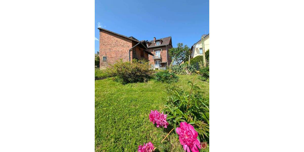 3-Familienhaus mit großem Garten zentral in Vellmar 9 zimmer