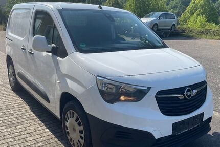 Opel Combo 119.107 km 8.899 &euro; Königheim 97953