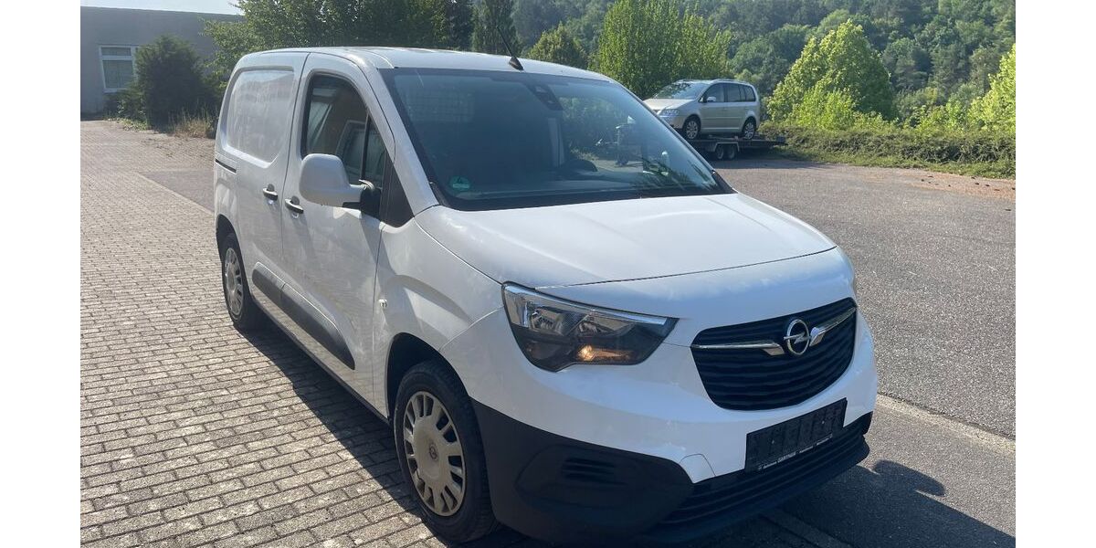 Opel Combo 119.107 km 8.899 &euro; Königheim 97953