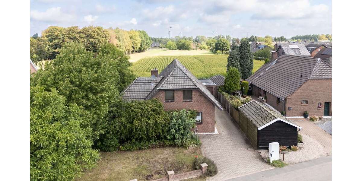 Einfamilienhaus Emmerich am Rhein - 8 Zimmer, 165 m&sup2;, 399.000&euro; | Angebot:27334718