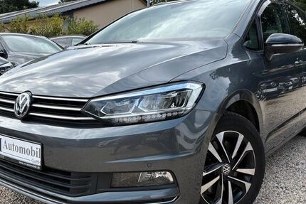 VW Touran 43.818 km 23.990 &euro; Großbeeren 14979
