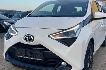 Toyota Aygo (X) 83.517 km 8.800 &euro; Bad Harzburg 38667