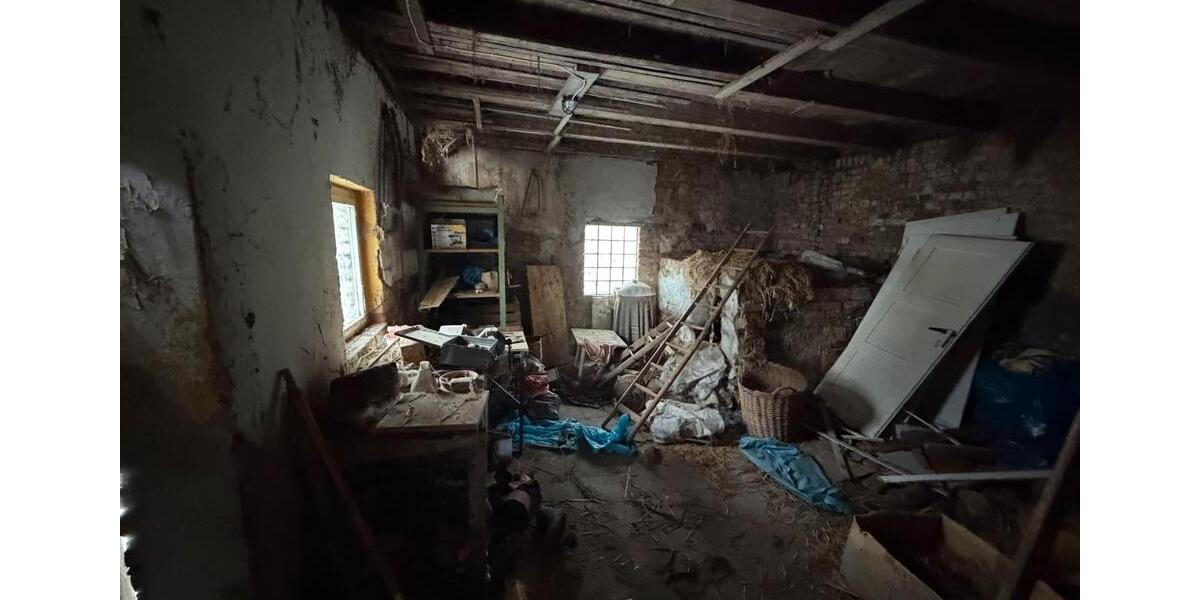 Einfamilienhaus Rositz - 8 Zimmer, 140 m&sup2;, 500&euro; | Angebot:24812820