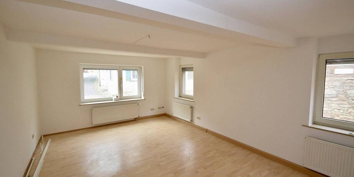 Mehrfamilienhaus, Wohnhaus Großostheim Pflaumheim - 9 Zimmer, 251 m&sup2;, 369.000&euro; | Angebot:23967303