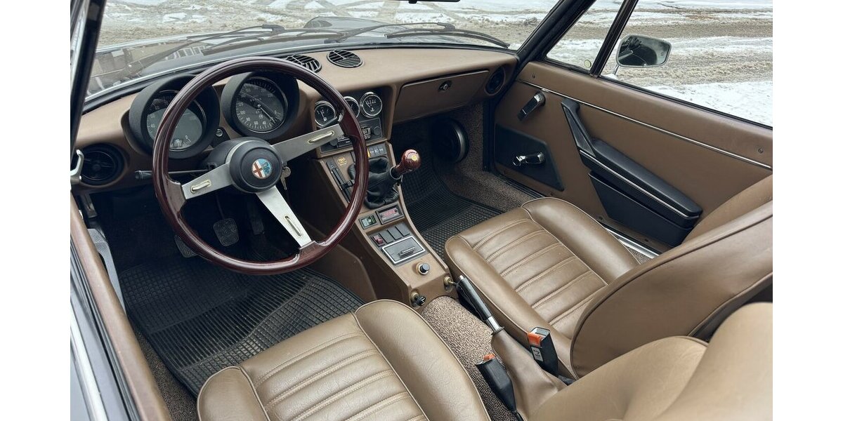 Alfa Romeo Spider 2000 1. Hand H-Zulassung echte 86 tkm 85.560 km 29.999 &euro; Hamburg 22339