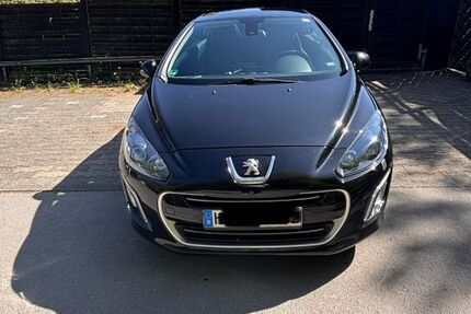 Peugeot 308 144.000 km 8.000 &euro; Menden 58706