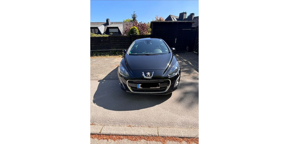 Peugeot 308 144.000 km 8.000 &euro; Menden 58706