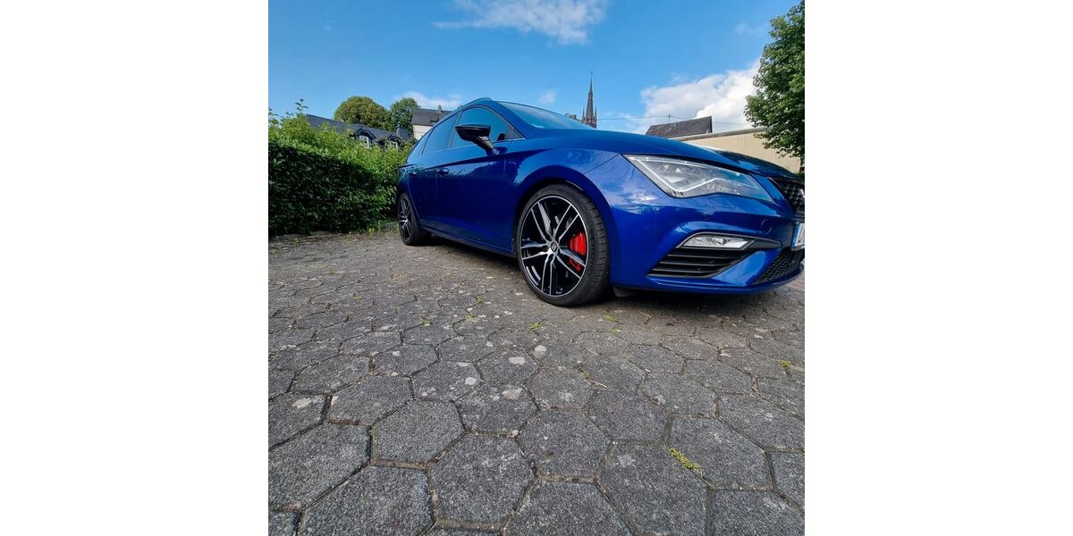 Seat Leon 82.000 km 21.500 &euro; Villmar 65606