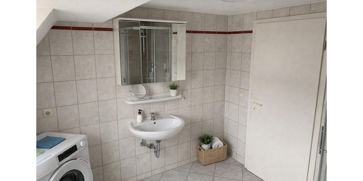 Dachgeschoßwohnung Mengen - 2 Zimmer, 60 m&sup2;, 535&euro; | Angebot:25158424