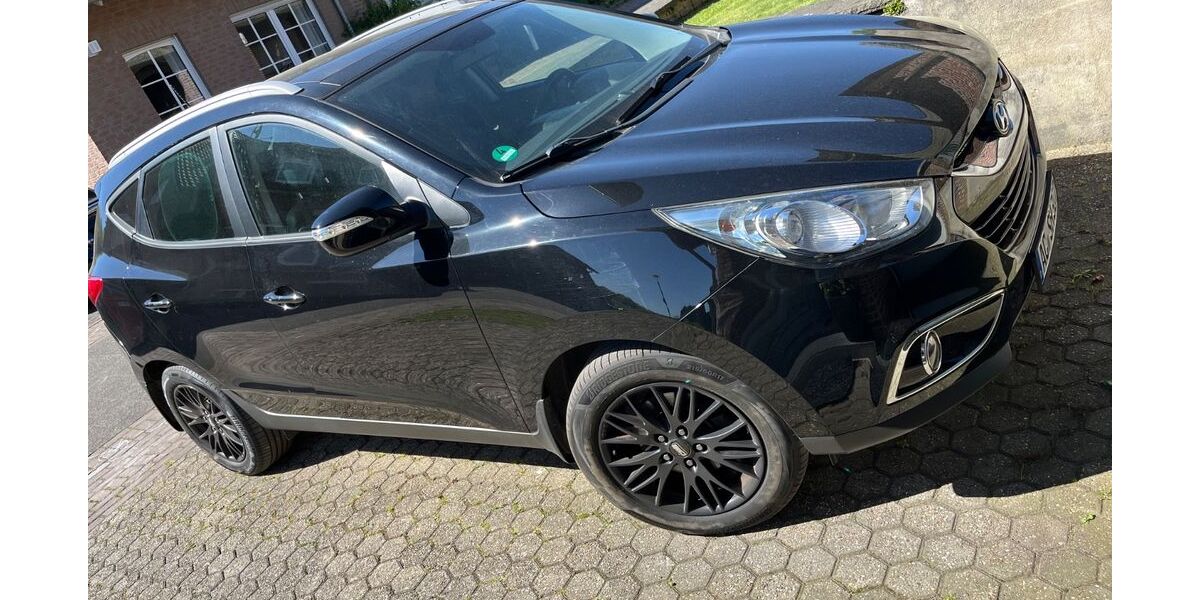Hyundai ix35 148.000 km 9.990 &euro; Herzogenrath 52134