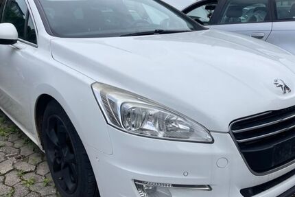 Peugeot 508 325.897 km 5.900 &euro; Euskirchen 53879