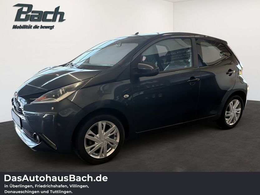 Aygo (X)