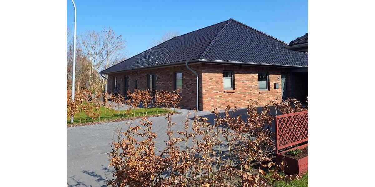 Doppelhaushälfte Stolk - 4 Zimmer, 105 m&sup2;, 1.250&euro; | Angebot:26340955