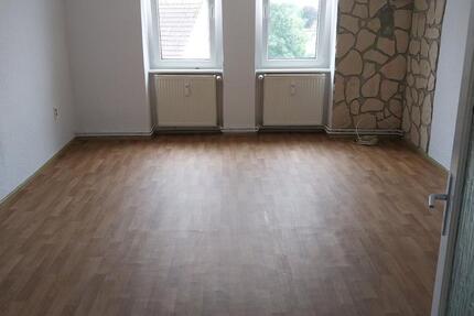 Renovierte Dachgeschosswohnung zimmer