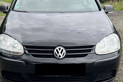 VW Golf 77.500 km 2.700 &euro; Uslar 37170