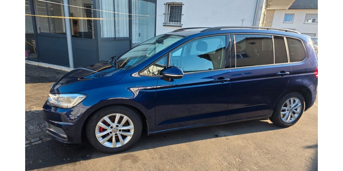 VW Touran 184.000 km 14.800 &euro; Kirchhain 35274
