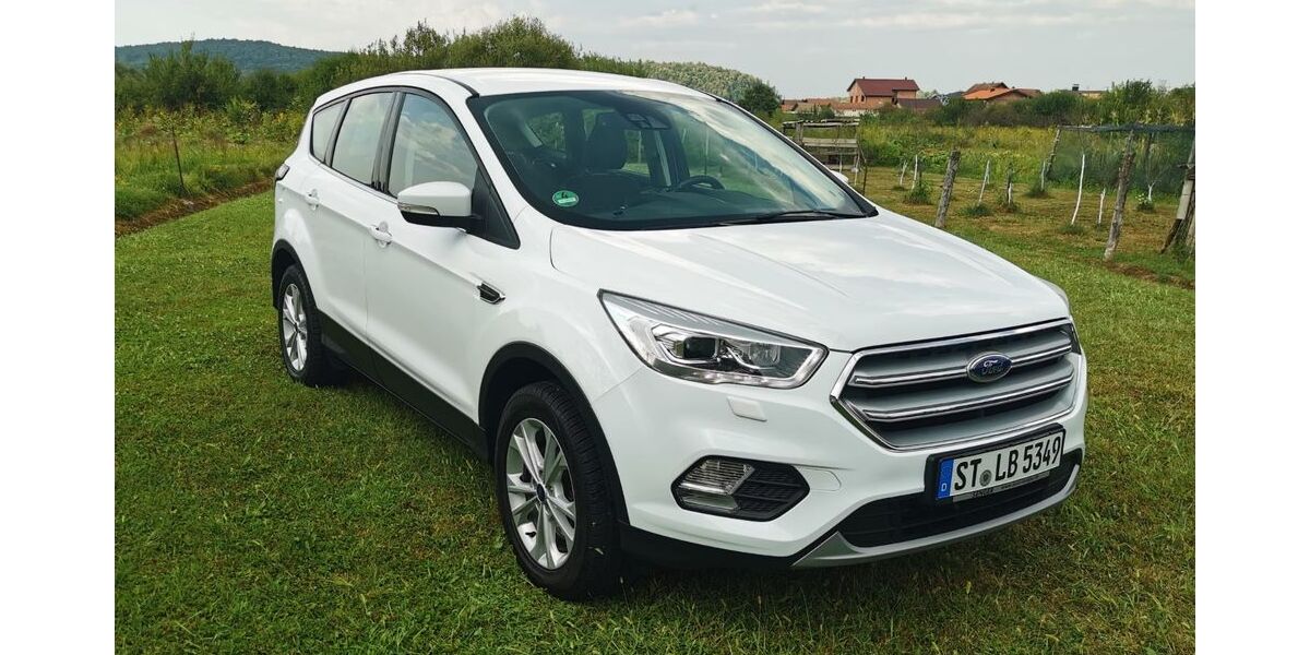 Ford Kuga 219.428 km 9.890 &euro; Rheine 48429