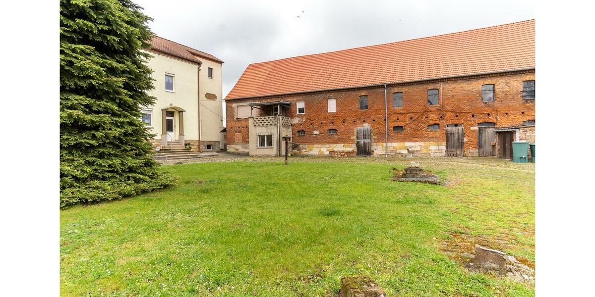 Mehrfamilienhaus, Wohnhaus Hohenmölsen - 10 Zimmer, 282 m&sup2;, 319.000&euro; | Angebot:26989304