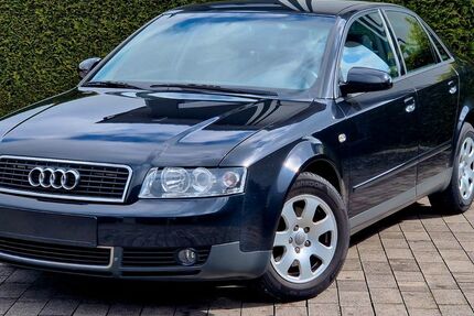 Audi A4 123.000 km 3.900 &euro; Bad Lippspringe 33175