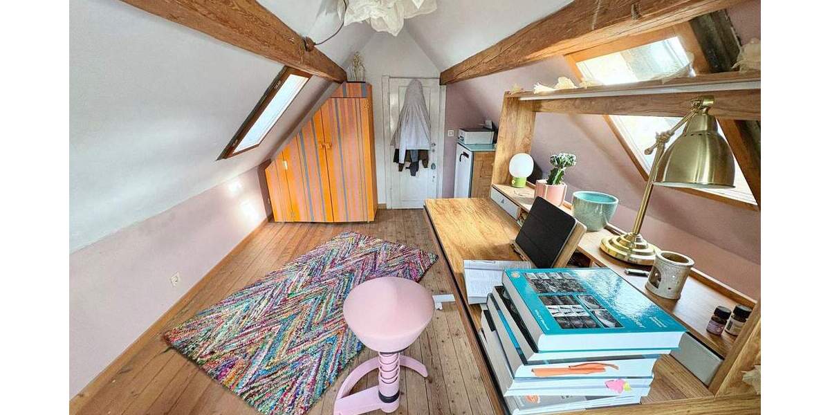 Schönes Fachwerkhaus mit kleinem Garten in ruhiger Lage 4 zimmer