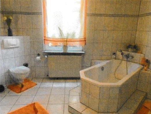 Mehrfamilienhaus, Wohnhaus Güstrow - 7 Zimmer, 179 m&sup2;, 272.000&euro; | Angebot:26465354