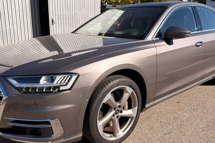 Audi A8 64.000 km 39.900 &euro; München 81243