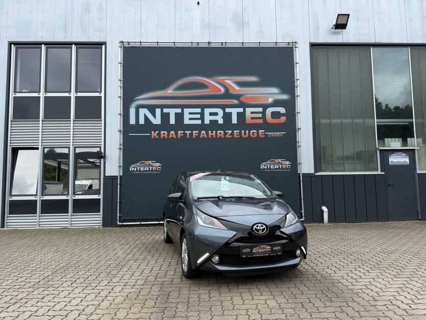 Aygo (X)