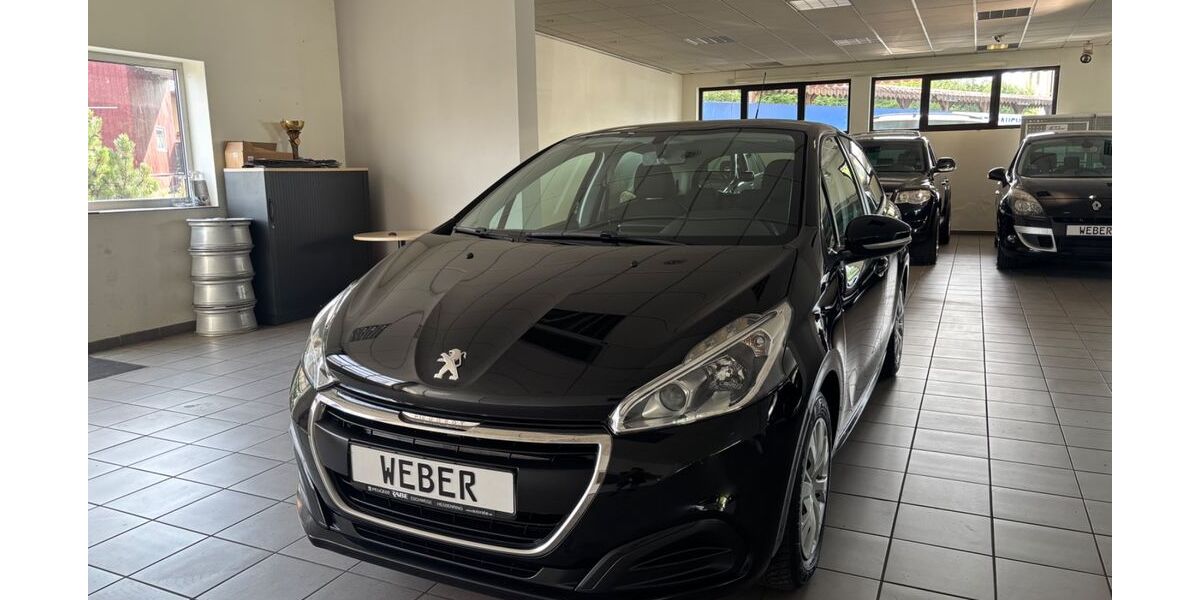 Peugeot 208 114.000 km 4.999 &euro; Hessisch Lichtenau 37235