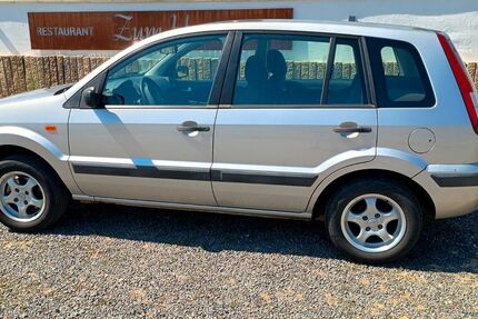 Ford Fusion 159.000 km 2.150 &euro; Ginsheim-Gustavsburg 65462