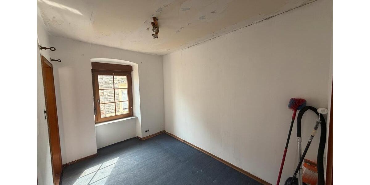 Reihenhaus Traben-Trarbach Trarbach - 7 Zimmer, 100 m&sup2;, 99.000&euro; | Angebot:27052768