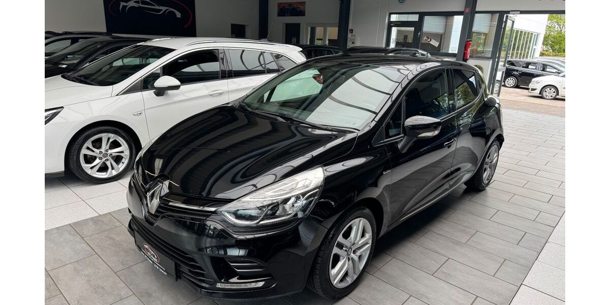 Renault Clio 107.000 km 7.400 &euro; Detmold 32758