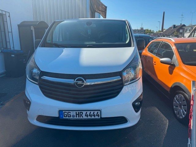 Opel Vivaro 212.000 km 14.000 € Mörfelden Waldorf 64546
