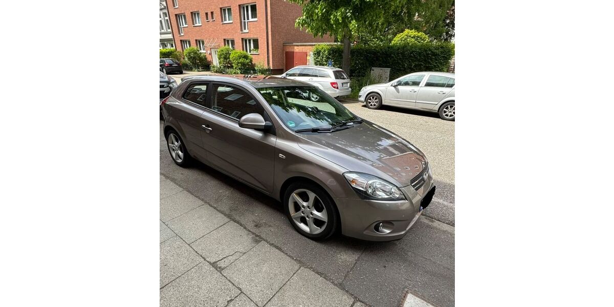 Kia ceed / Ceed 242.000 km 5.900 &euro; Hamburg 22089