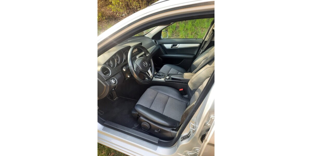 Mercedes-Benz C 180 T 222.000 km 9.000 &euro; Havelberg 39539