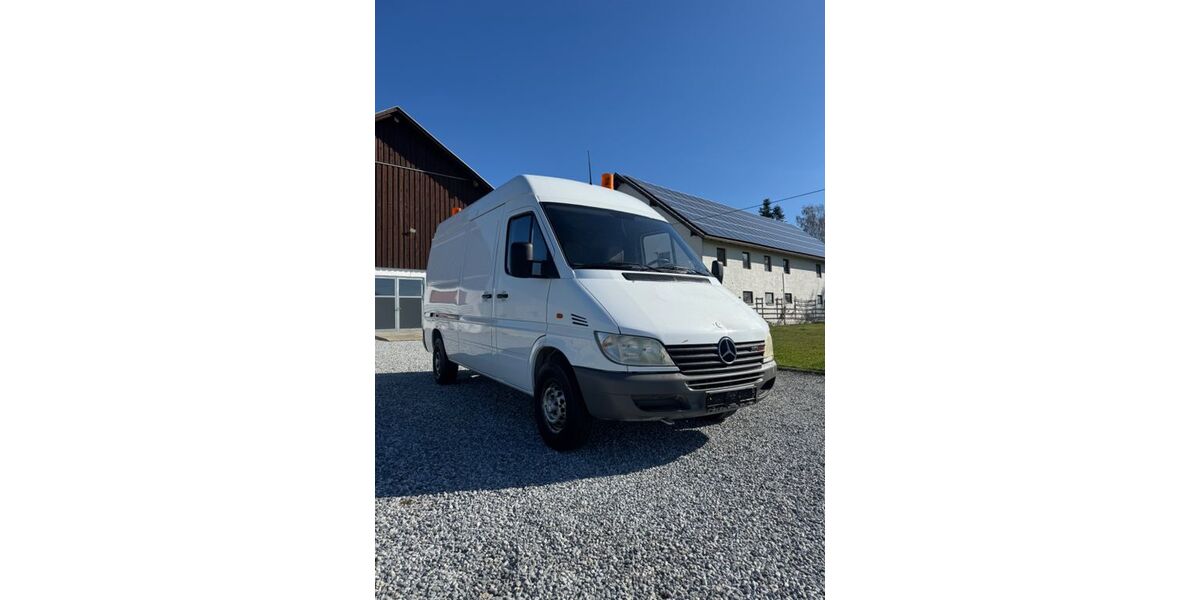 Mercedes-Benz Sprinter 57.857 km 4.999 &euro; Baierbach /Landshut 84171