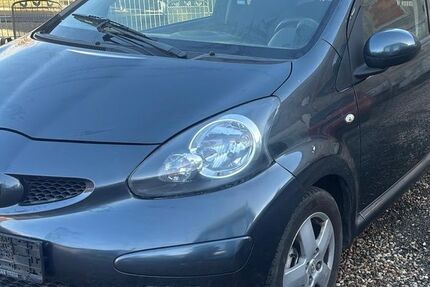Toyota Aygo (X) 149.000 km 1.900 &euro; Freital 01705
