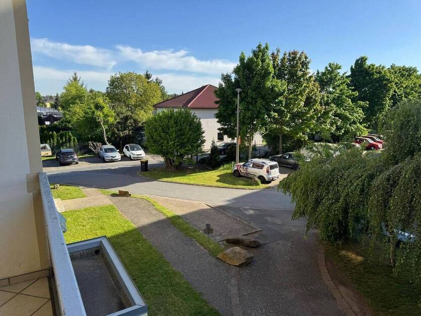 Schöne 3 Zimmer-Wohnung mit EBK 3 zimmer