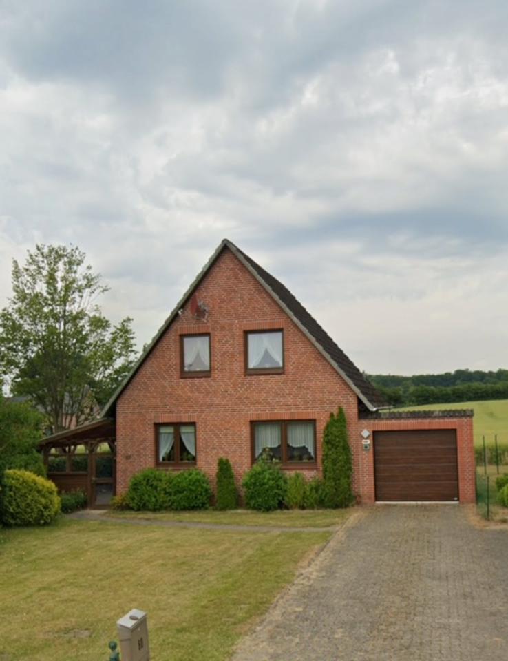 Kleines Einfamilienhaus in dörflicher Idylle