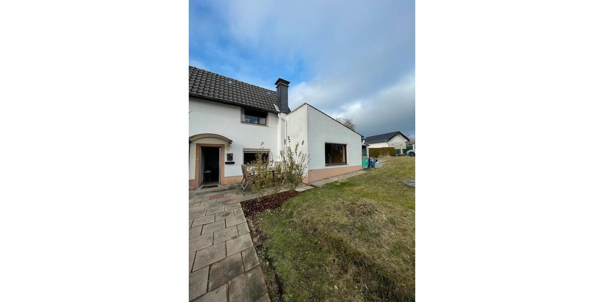 Einfamilienhaus Hennef (Sieg) - 2 Zimmer, 60 m&sup2;, 128.000&euro; | Angebot:27119870