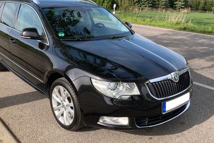Skoda Superb 180.000 km 4.990 &euro; Dresden 01157