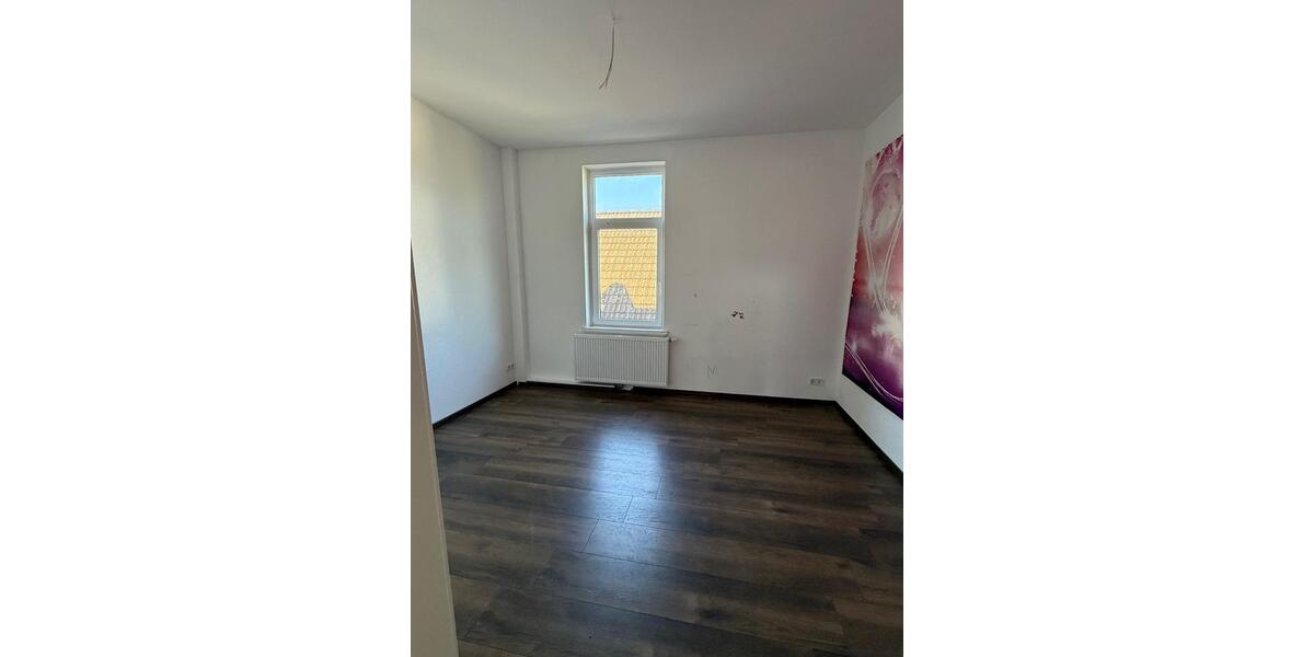 Etagenwohnung Bremerhaven Wulsdorf - 5 Zimmer, 110 m&sup2;, 825&euro; | Angebot:26412791