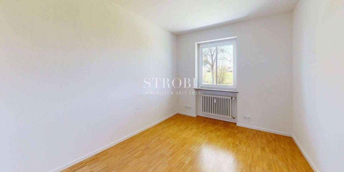 Etagenwohnung Grünwald - 3 Zimmer, 82 m&sup2;, 1.976&euro; | Angebot:26787613