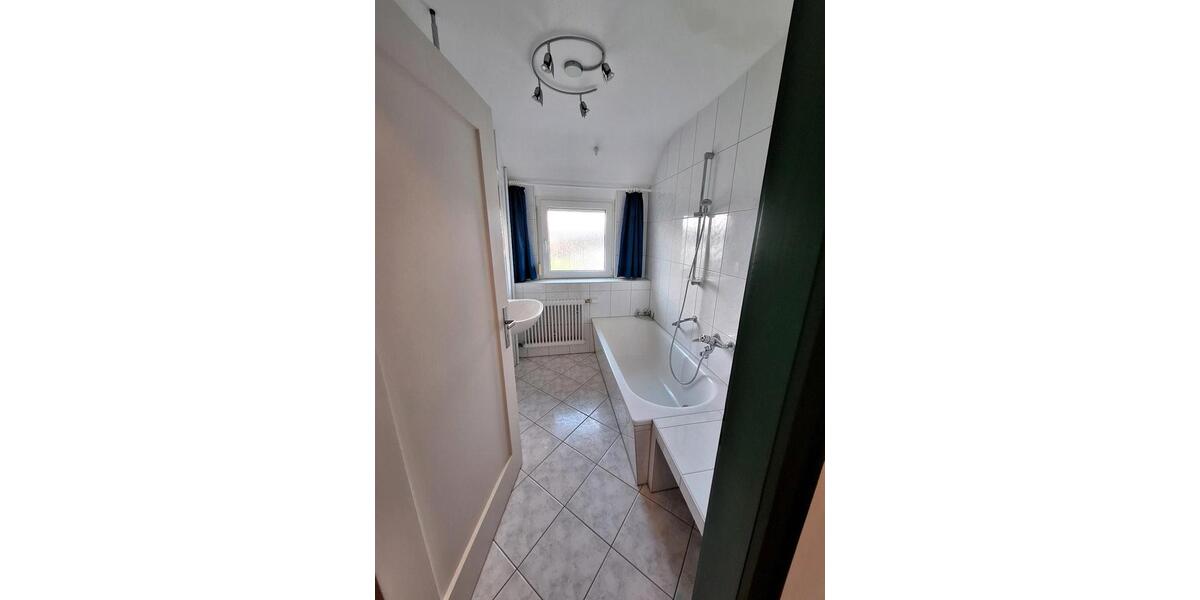 Mehrfamilienhaus, Wohnhaus Villingen-Schwenningen Schwenningen - 8 Zimmer, 202 m&sup2;, 480.000&euro; | Angebot:23593702