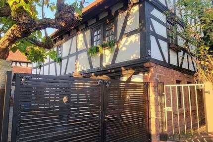 Haus Rodenbach - 6 Zimmer, 280 m&sup2;, 725.000&euro; | Angebot:27031080