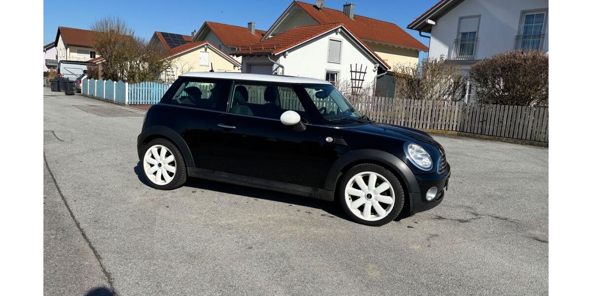 Mini Cooper 175.000 km 3.195 &euro; Reisbach 94419