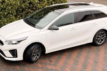 Kia ceed Sportswagon 68.000 km 18.300 &euro; FLÖRSHEIM-DALSHEIM 67592