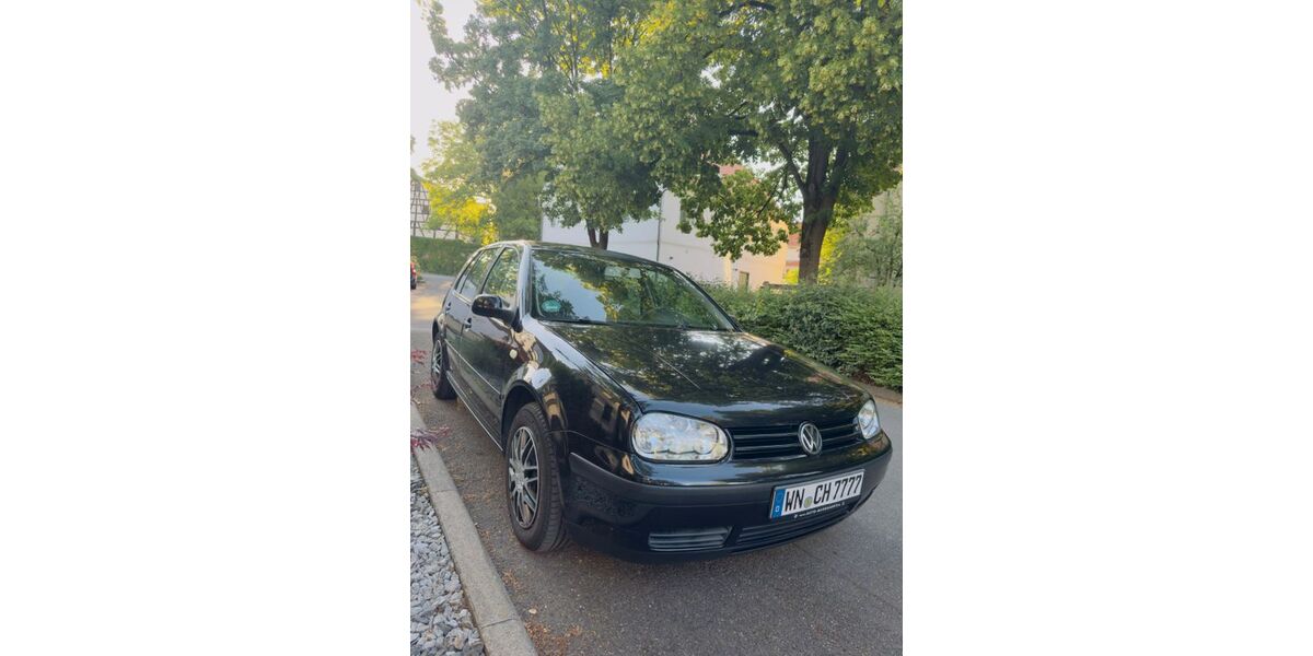 VW Golf 158.000 km 2.490 &euro; Stuttgart 70374