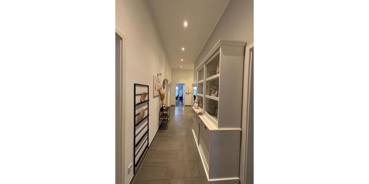Dachgeschoßwohnung Uelsen - 5 Zimmer, 145 m&sup2;, 1.550&euro; | Angebot:26182591