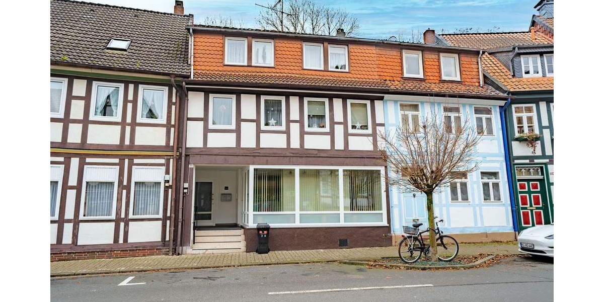 Mehrfamilienhaus, Wohnhaus Bad Salzdetfurth Detfurth - 7 Zimmer, 290 m&sup2;, 249.000&euro; | Angebot:25424506