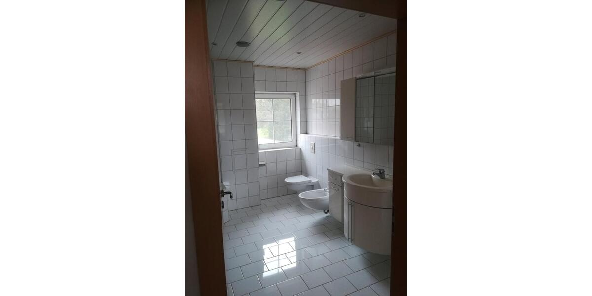 Mehrfamilienhaus, Wohnhaus Fürstenzell - 5 Zimmer, 185 m&sup2;, 1.290&euro; | Angebot:26117484